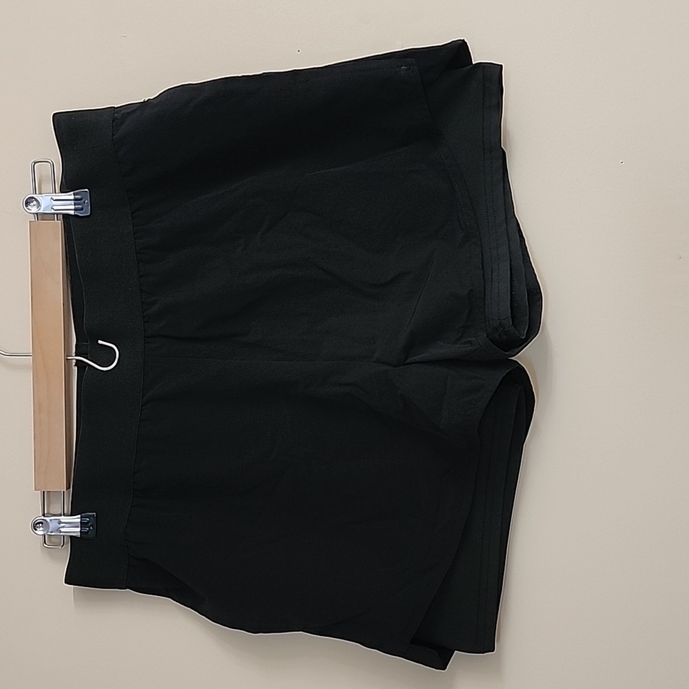 Shorts w/ spandex w/ pockets